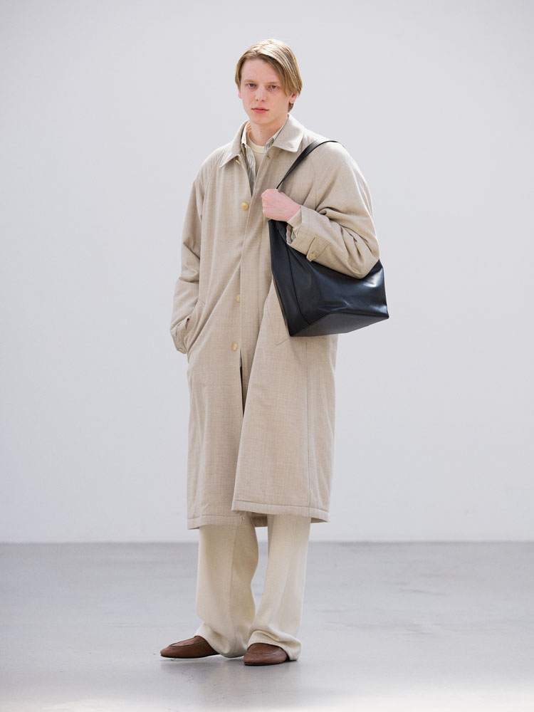 LEATHER SHOULDER BAG - M MADE BY AETA