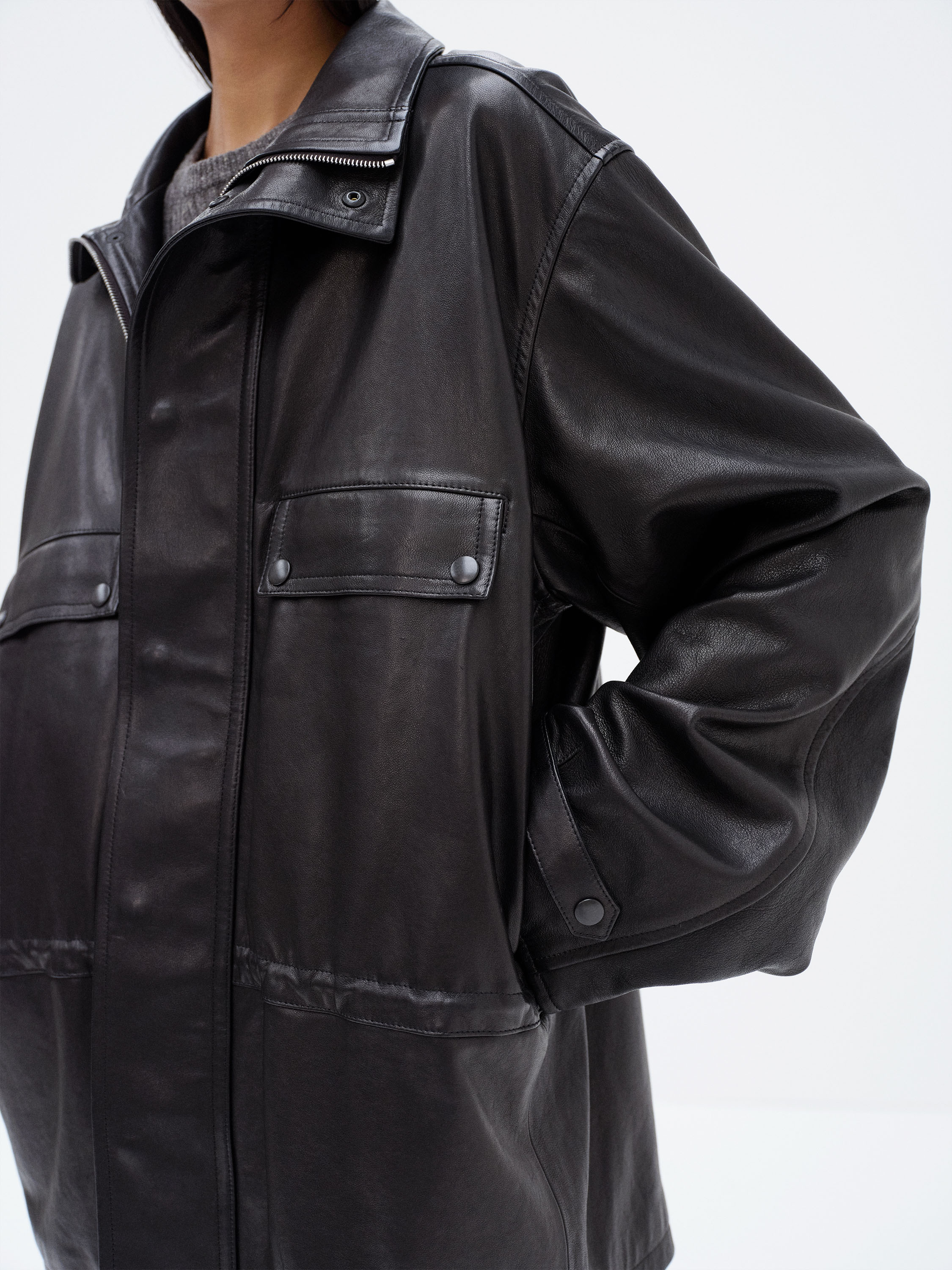 TEXTURED LAMB LEATHER BLOUSON 詳細画像 BLACK 4