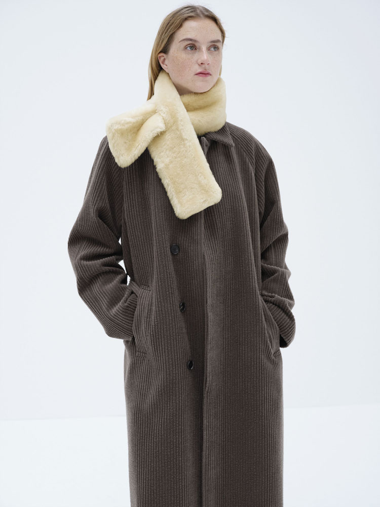 STRAIGHT MERINO MOUTON FUR STOLE