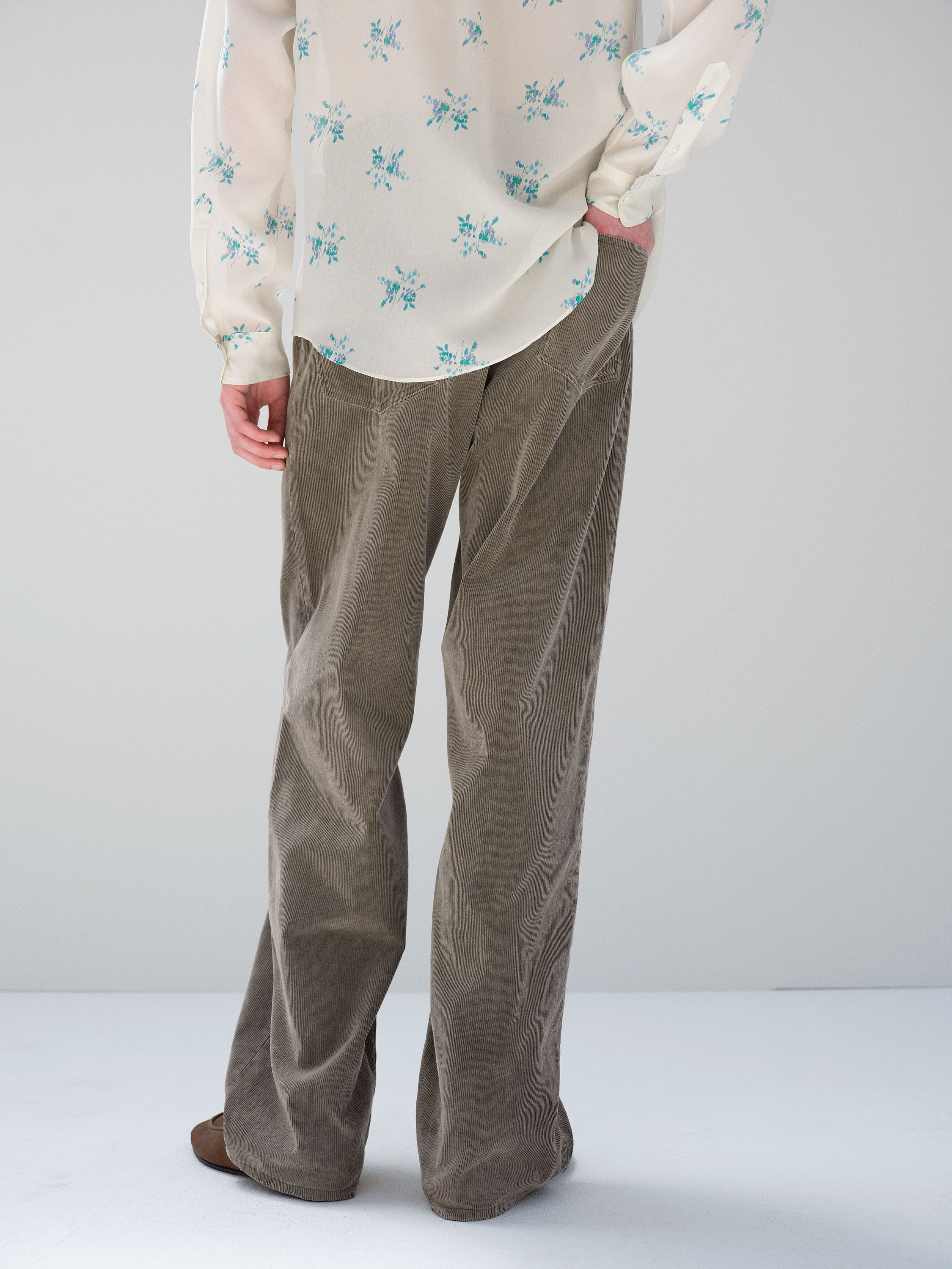 GARMENT-DYED FINX CORDUROY 5P WIDE PANTS 詳細画像 OLIVE BROWN 4