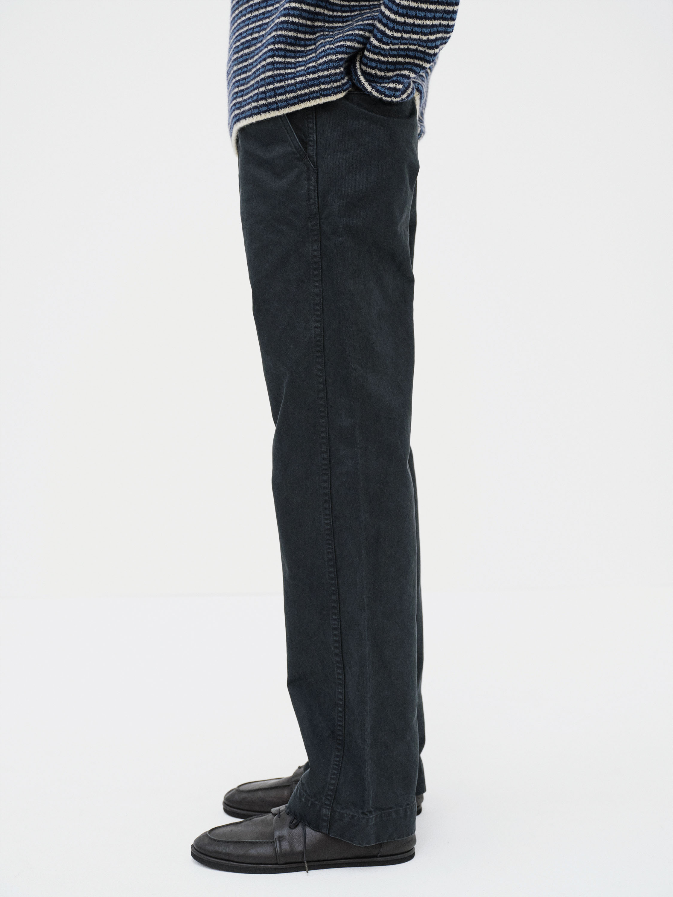 GARMENT-DYED FINX CHINO PANTS 詳細画像 BLACK 3