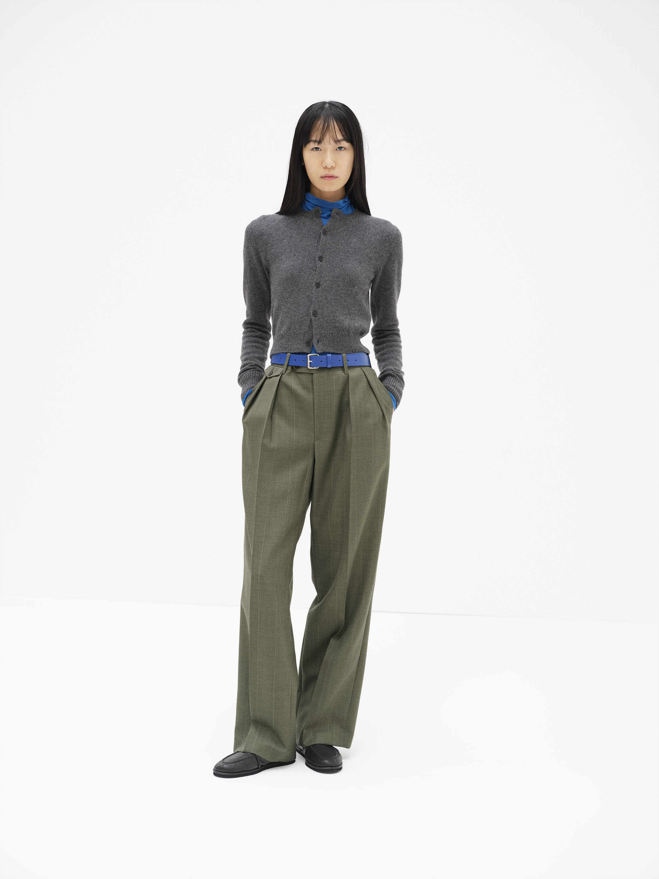 BLUEFACED WOOL TWO-TUCK SLACKS 詳細画像 OLIVE GRAY STRIPE 1