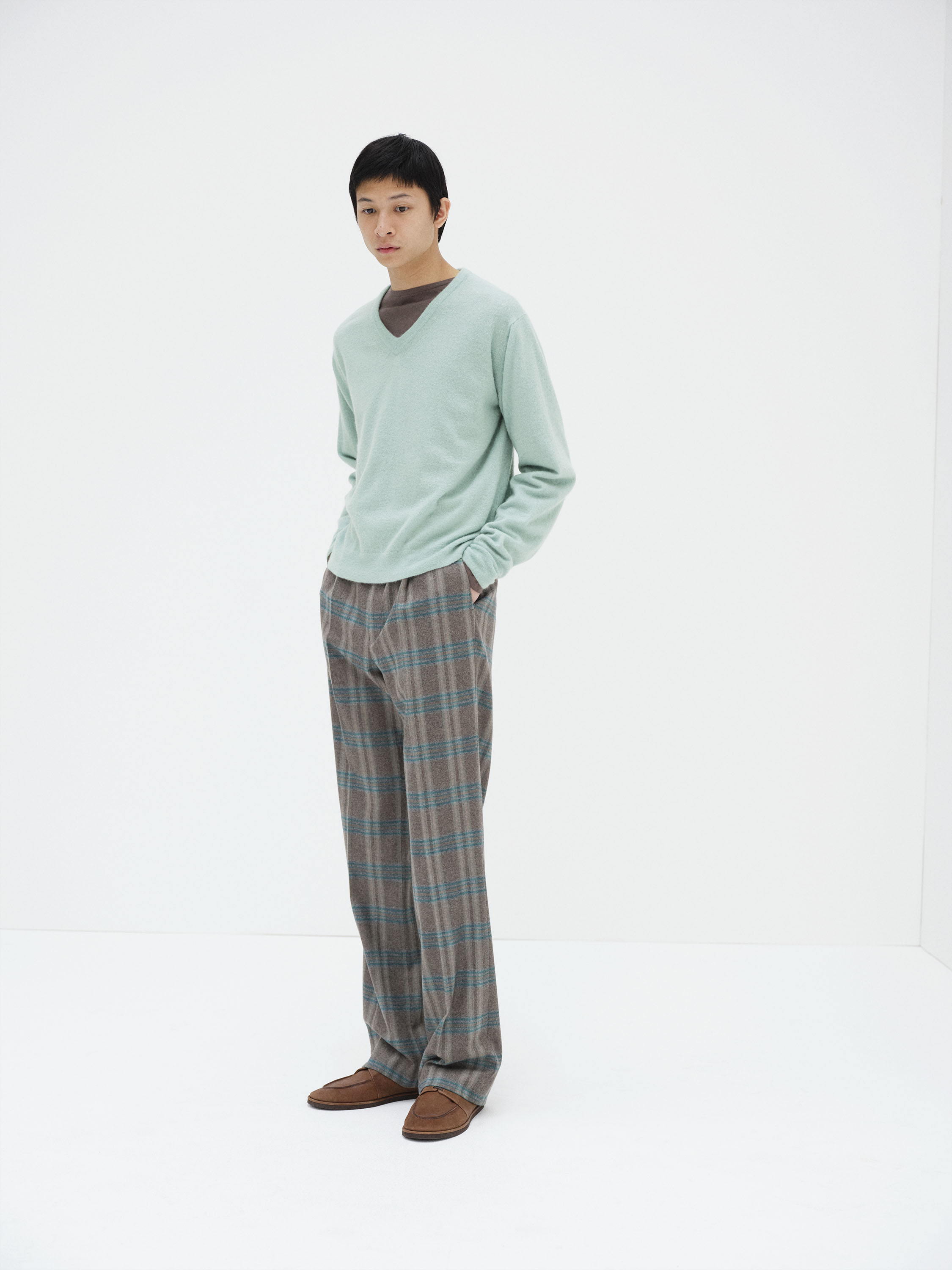 HIGH GAUGE SOFT CASHMERE KNIT V-NECK P/O 詳細画像 MINT BLUE 1