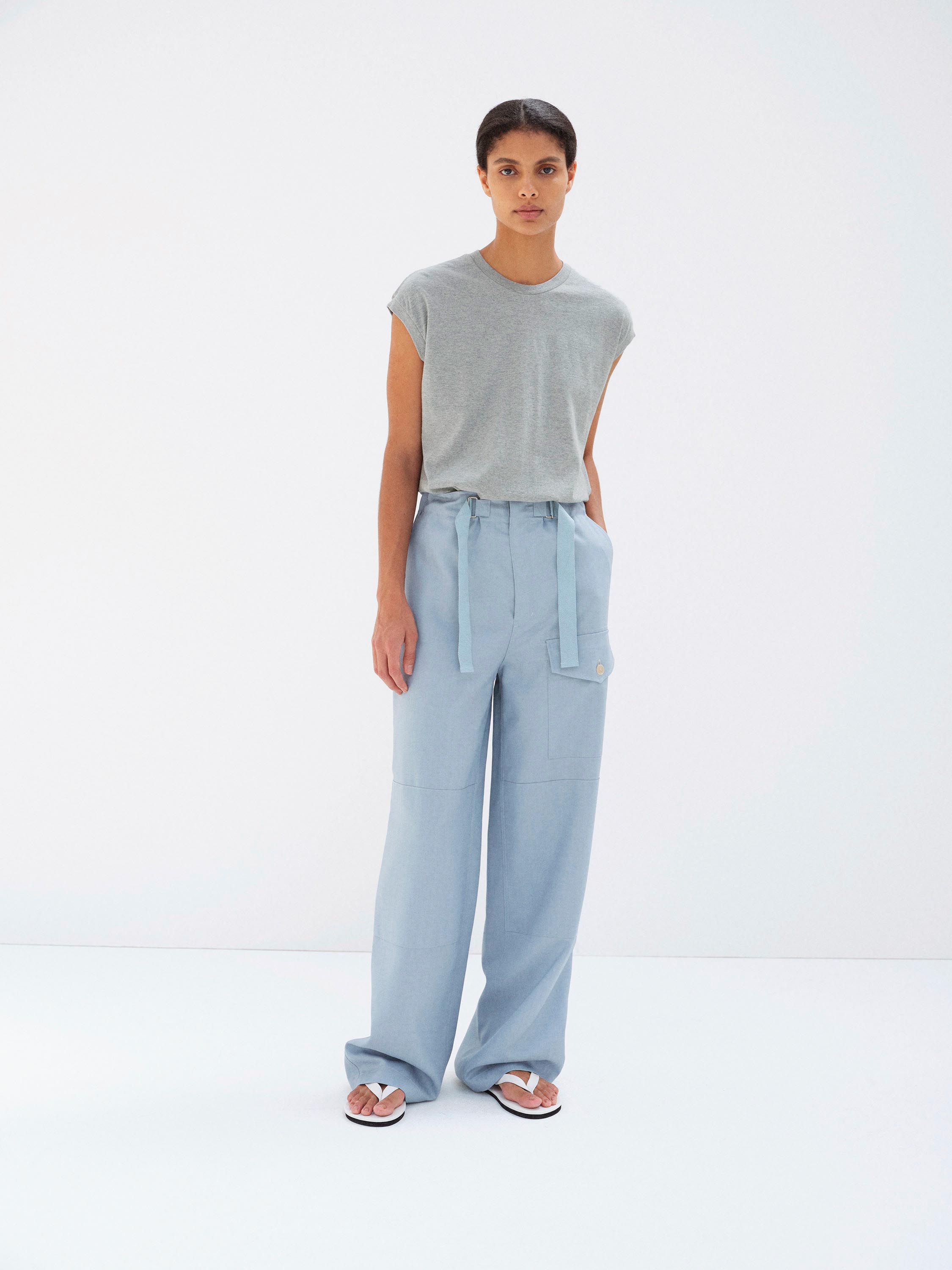 SEAMLESS CREW NECK SLEEVELESS 詳細画像 TOP GRAY 1