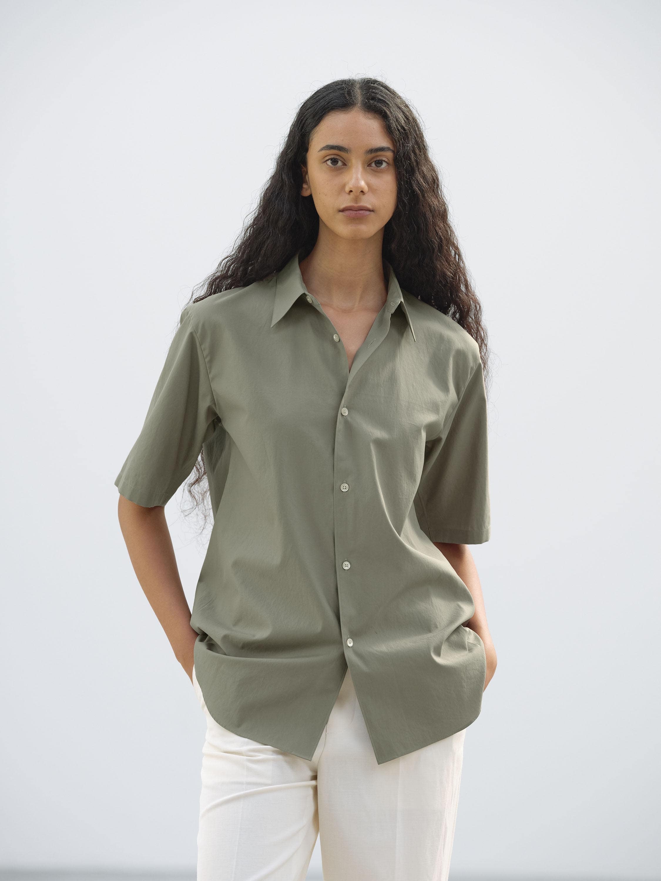 WASHED FINX TWILL HALF SLEEVED SHIRT 詳細画像 OLIVE 1