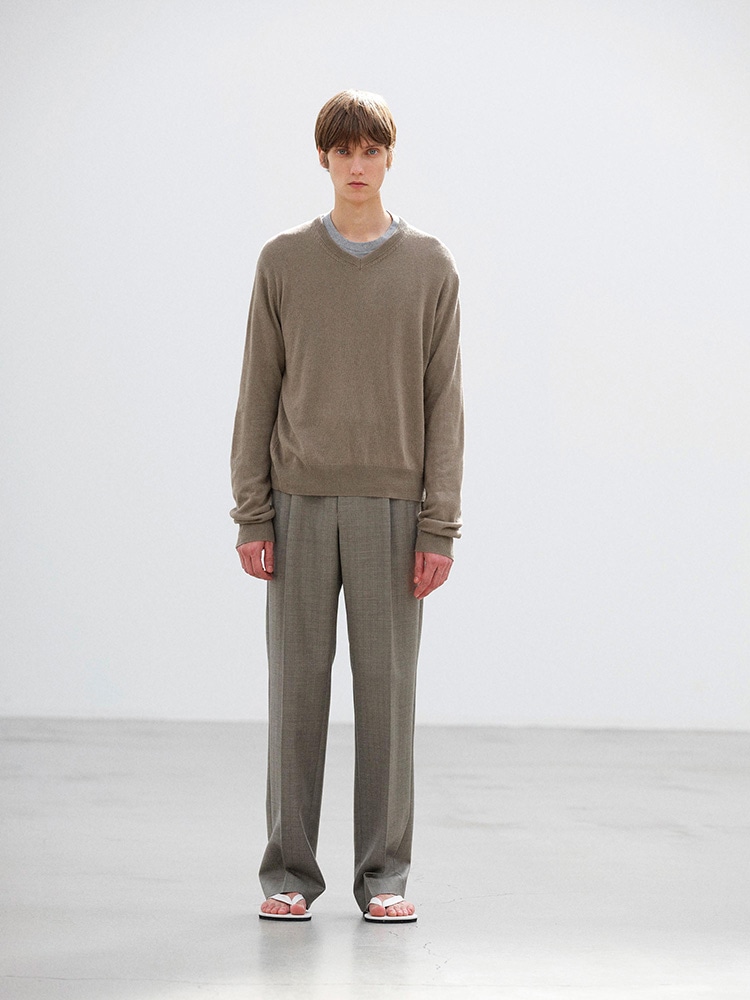 SUPER FINE CASHMERE SILK KNIT V-NECK P/O